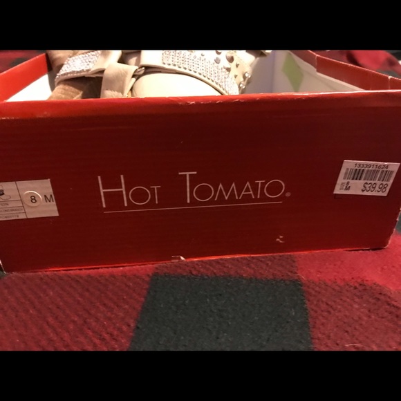 Boots - Picture 3 of 3